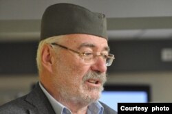 Doktor Branimir Nestorović, nosilac liste "Mi - glas iz naroda", govori na koferenciji za novinare u Medija centru, u Beogradu, 23. decembra 2023. (Foto: Medija centar)