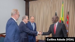 Rais William Ruto (Kulia) akikutana na ujumbe wa Russia uliongozwa na Waziri Sergei Lavrov (wapili kutoka kulia).