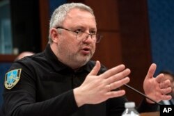 آندری کوستین، دادستان کل اوکراین، در جلسه شهادت کمیته روابط خارجی مجلس نمایندگان ایالات متحده، واشنگتن - ۱۹ آوریل ۲۰۲۳ (۳۰ فروردین ۱۴۰۲)