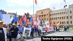 Wafanyakazi wakiandamana kutaka mazingira bora ya kazi, Skopje, North Macedonia