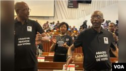 Deputados da Renamo protestam durante apresentação do informe anual sobre o Estado da nação 2023