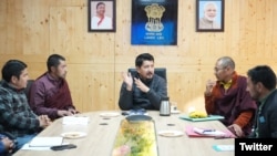 བྷི་ཇེ་པི་གཞུང་འཛིན་ཚོགས་པའི་ལ་དྭགས་ཀྱི་ཡན་ལག་ཚོགས་པའི་ཚོགས་གཙོ་ཟུར་པ་བཀྲ་ཤིས་རྒྱལ་མཚན་