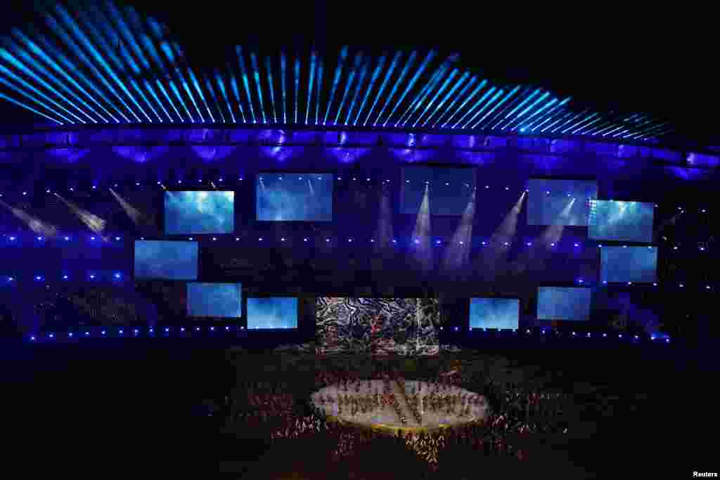 ពិធីបិទជាស្ថាពរនៃព្រឹត្តិការណ៍ប្រកួតកីឡាស៊ីហ្គេមលើកទី ៣២ និងអាស៊ាន​ប៉ារ៉ាហ្គេមលើកទី ១២ នៅពហុកីឡដ្ឋានមរតកតេជា ក្នុងរាជធានីភ្នំពេញ កាលពីថ្ងៃទី ១៧ ខែឧសភា ឆ្នាំ ២០២៣។ 