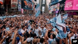 Navijači Argentine u Njujorku (Foto: AP Photo/Andres Kudacki)
