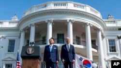 Presidenti Biden dhe Presidenti koreanojugor Yoon (26 prill 2023)
