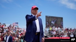 Mgombea urais wa Republikan, Rais wa zamani wa Marekani Donald Trump akiwa katika kampeni ya uchaguzi huko Las Vegas, Nevada, Juni 9, 2024.