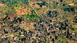 Kari don, cɛw no boyoro madon folo binna Dembo dugu kan Dimbal kafo kono; mɔgɔw mugan fagara ka tiɲɛni kɛ