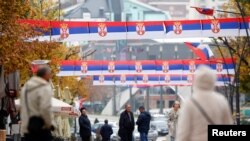 ARHIVA - Trg u Severnoj Mitrovici, 22. novembra 2022. (Foto: Reuters/Ognen Teofilovski) 