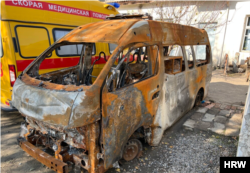 Tojikistonning Qirg'iziston tomonidan o'qqa tutilgan tez yordam mashinasi