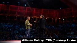 Geri Markus i Kris Anderson govore na Sesiji 2 na konferenciji "Ted2023: Mogućnosti", od 17. do 23. aprila 2023, u Vankuveru, Kanada.