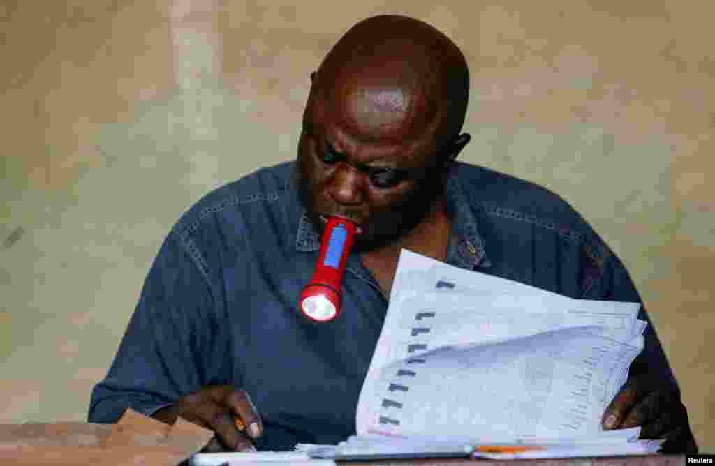 Umwe mu bagize CENI ya Kongo, yifashisha isitimu mu guharura amajwi y'i Goma.