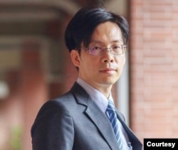 台灣國立中山大學政治所所長劉正山