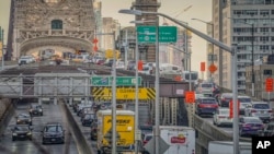 Ulaştırma Bakanı Sean Duffy, New York Valisi Kathy Hochul'a gönderdiği yazılı tebligatta, federal yönetimin Manhattan’a ücretli geçiş uygulaması için daha önce verdiği izni iptal ettiğini açıkladı.