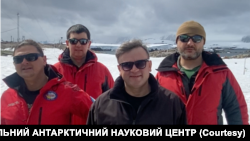 Як українські полярники живуть в Антарктиді – розмова з учасниками експедиції. Частина 2