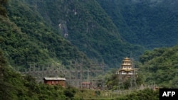 འབྲུག་གཞུང་གིས་ཆུ་ཤུགས་གློག་ཁང་