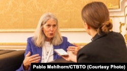 ཇཱིལ་ཧ་རུ་བྷི།