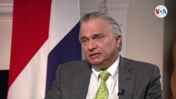 Canciller de Costa Rica: "hay unas 250.000 solicitudes pendientes de resolver"