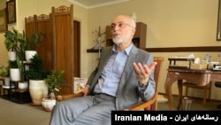 علی اکبر صالحی.