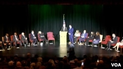 Vedat Gashi gjatë ceremonisë së betimit të udhëhequr nga ish Presidenti amerikan Bill Clinton dhe ish Sekretarja amerikane e Shtetit, Hilary Clinton/Westchester County Board of Legislators
