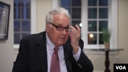 Говард Баффет розплакався, говорячи про Україну