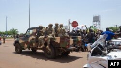 La Coordination des mouvements de l'Azawad (CMA) a mené depuis Ber une succession d'opérations contre des positions de l'armée.
