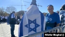 تصویر: وی او اے (اردو سروس)