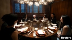 美財長耶倫在北京與一些中國女性經濟學家共進午餐。（2023年7月8日）