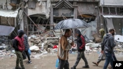 Продолжувањето на привремениот прекин на огнот беше преговарано од Катар и дојде на последниот ден од првобитното четиридневно примирје меѓу завојуваните страни