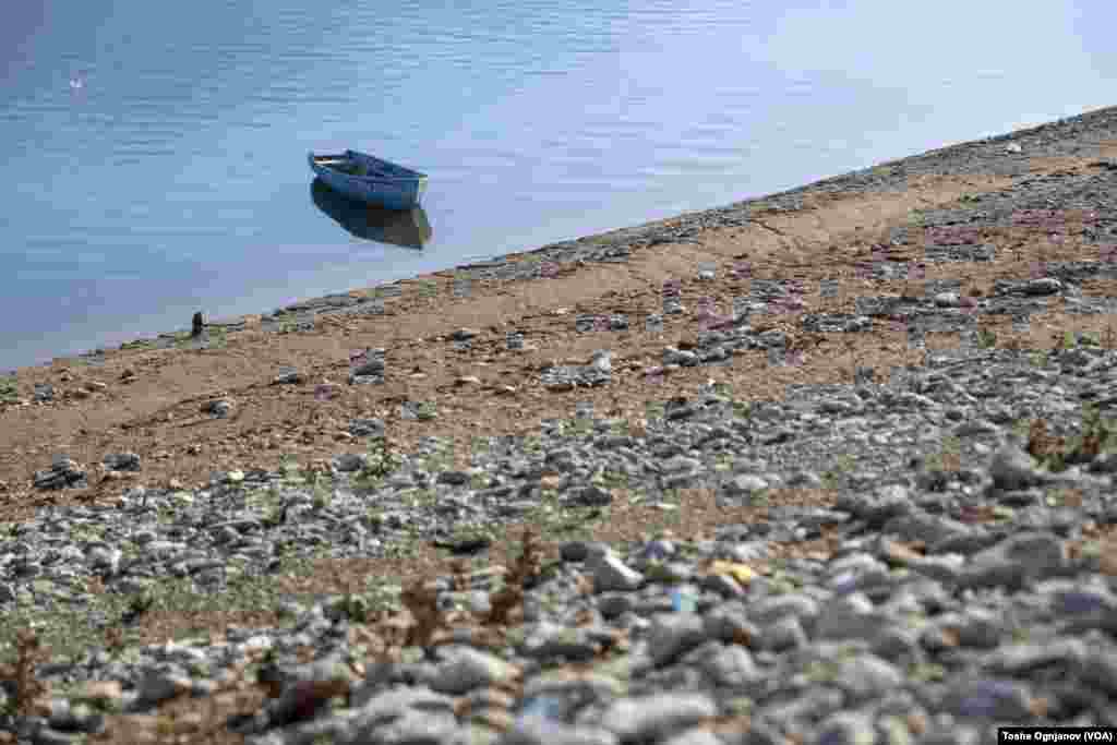 Тиквешко Езеро