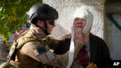 Povređeni u ruskom napadu na Kijev