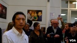 在曼徹斯特被打傷的示威者Bob Chan （攝影：美國之音鄭樂捷）