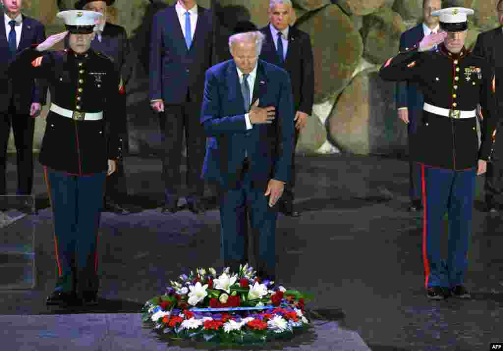 جو بایدن، رییس&zwnj;جمهور ایالات متحدهٔ امریکا در سفر به اسراییل از محل یادبود از قربانیان هولوکاست دیدار کرده و اکلیل گل را به احترام قربانیان در این محل گذاشت.