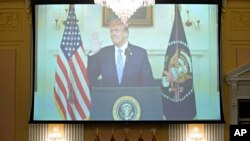 Video snimak predsjednika Donalda Trumpa kako snima saopštenje 7. januara 2021. 