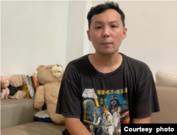 位于台北的影像业自由接案工作者陈廷威（美国之音特约记者杨安拍摄）。