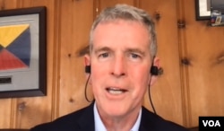 美國哈德遜研究所國防概念與技術中心主任高級研究員布萊恩·克拉克（Bryan Clark）接受美國之音視頻訪問截圖