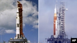 El cohete Saturno V con la nave espacial Apolo 12 a bordo en el Centro Espacial Kennedy en 1969, izquierda. A la derecha el cohete de la NASA para el programa Artemis con la nave espacial Orion en el Centro Espacial Kennedy en Cabo Cañaveral, Florida, el 18 de marzo de 2022. 
