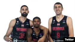 საქართველოს ეროვნული ნაკრების სამი ლიდერი - გოგა ბითაძე, თად მაქფადენი და გიორგი შერმადინი, ფოტო - gbf.ge