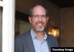 哥德堡大學高級講師楊富雷