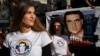 Camila Fabri, la esposa italiana del empresario colombiano Álex Saab, durante una caravana organizada por el movimiento "Free Alex Saab" en Caracas, Venezuela, el 18 de agosto de 2022.