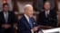 El presidente Joe Biden pronuncia su discurso sobre el Estado de la Nación ante una sesión conjunta del Congreso en el Capitolio, el martes 1 de marzo de 2022, en Washington DC.