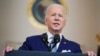 Le président Joe Biden prend la parole alors qu'il annonce que le juge Ketanji Brown Jackson est son candidat à la Cour suprême dans le Cross Hall de la Maison Blanche, le 25 février 2022 à Washington.