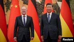 中國國家主席習近平在北京人大會堂會晤到訪的德國總理朔爾茨。 （2022年11月4日）