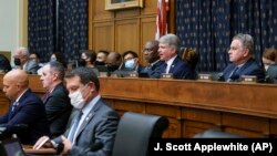 Članovi Odbora za vanjske poslove Predstavničkog doma iz prethodnog mandata, na saslušanju o povlačenju SAD iz Avganistana, 13. septembra 2021.