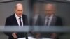 Nemački kancelar Olaf Šolc govori u Bundestagu (REUTERS/Lisi Niesner)