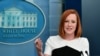 La secretaria de prensa de la Casa Blanca, Jen Psaki, intercambia con los reporteros en una rueda de prensa el en Washington DC el 14 de marzo de 2022.