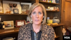 Според неа, Бугарија не се однесува во согласност со НАТО стандардите, и смета дека разговорите меѓу Скопје и Софија не се сериозни колку што би требало да бидат