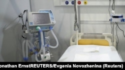 Bolnička soba sa respiratorom Avent-M ruskog proizvođača Uralsko inženjersko postrojenje (Foto: REUTERS/Evgenia Novozhenina)