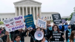 Avortement: manifestations après une fuite à la Cour suprême des Etats-Unis