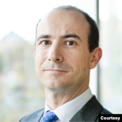 伦敦国王学院国际关系学教授雷蒙∙帕切科∙帕尔多