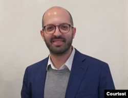 現居住於台北的意大利網媒China Files編輯主任藍柏提